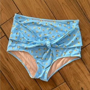 Kortni Jeane Women’s Tie-Front Bottoms with Lemon Print